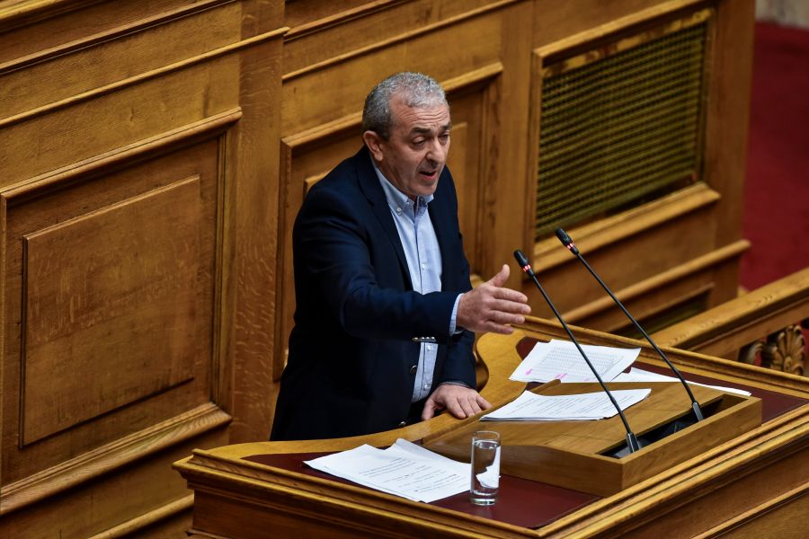 Σ. Βαρδάκης: Κύριε Υπουργέ, αν δεν αποσύρετε αυτό το κατάπτυστο νομοσχέδιο, να είστε σίγουρος ότι με τη δύναμη και την οργή του Ελληνικού λαού, αυτό δεν θα εφαρμοστεί στην πράξη - βίντεο