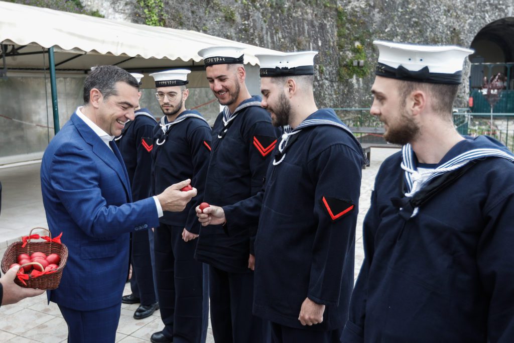 Tον Ναυτικό Σταθμό Κέρκυρας επισκέφθηκε ο Πρόεδρος του ΣΥΡΙΖΑ, Αλέξης Τσίπρας