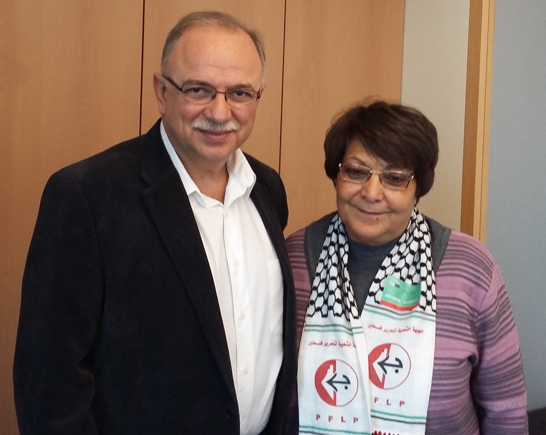 Συνάντηση του Δημήτρη Παπαδημούλη με την Λέιλα Χάλεντ και αντιπροσωπεία του Λαϊκού μετώπου για την Απελευθέρωση της Παλαιστίνης PFLP