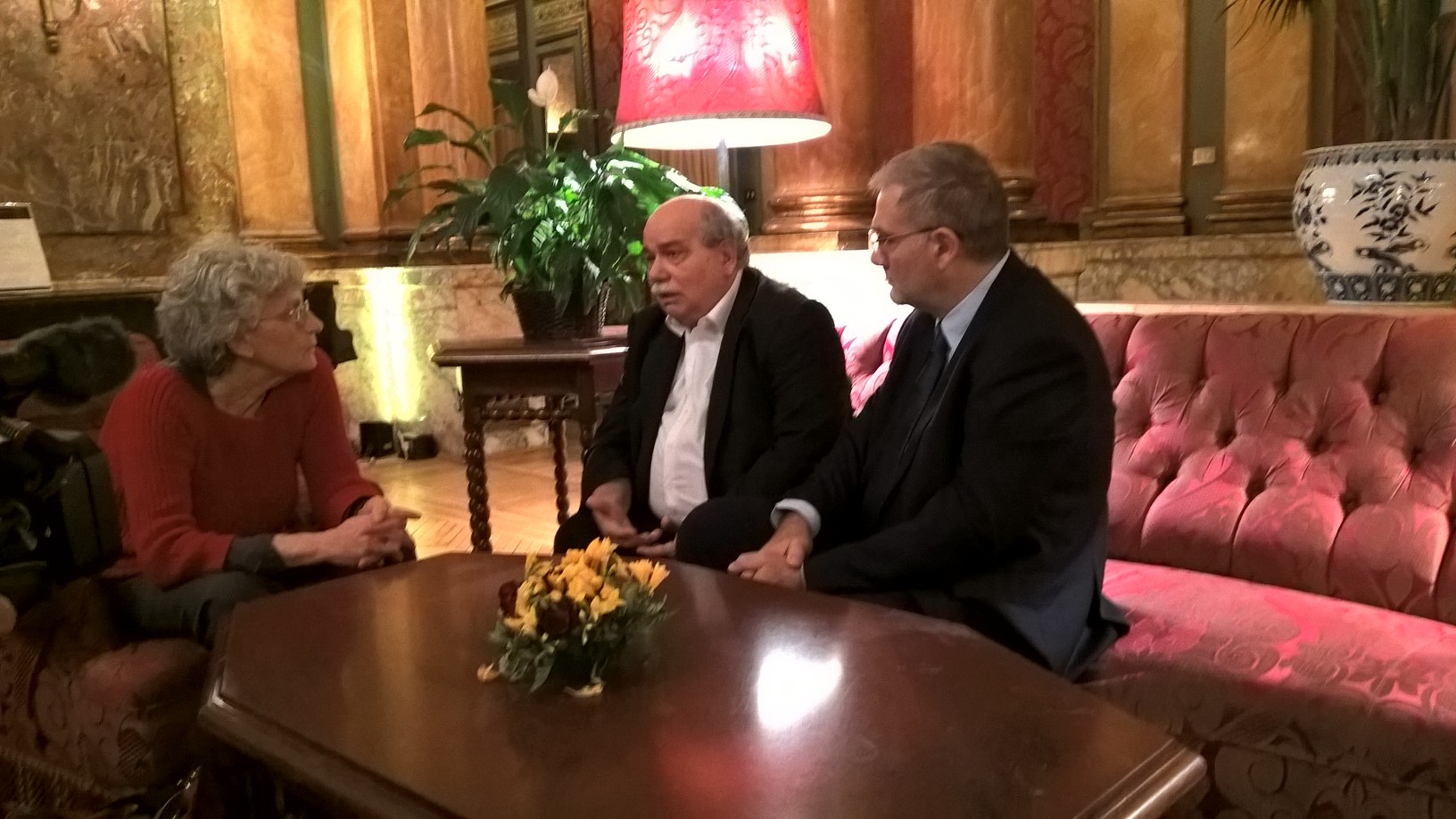 Συνάντηση του Προέδρου της Βουλής, Νίκου Βούτση, με την Τσελέστε Ινγκράο, κόρη του Πιέτρο Ινγκράο, ιστορικού στελέχους της Αριστεράς στην Ιταλία