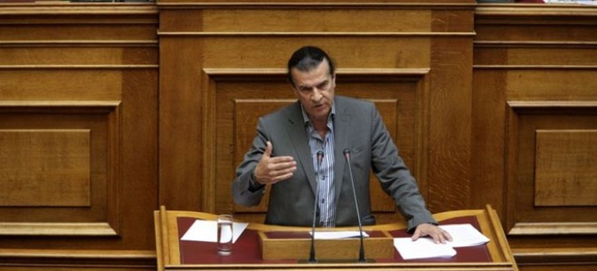 Ο Τάσος Κουράκης στη συζήτηση του νομοσχεδίου για την αναδοχή και την υιοθεσία - βίντεο