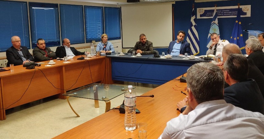 Ο Αλέξανδρος Μεϊκόπουλος στον Αναπληρωτή Υπουργό Ναυτιλίας στη σύσκεψη για την ακτοπλοϊκή σύνδεση των Σποράδων