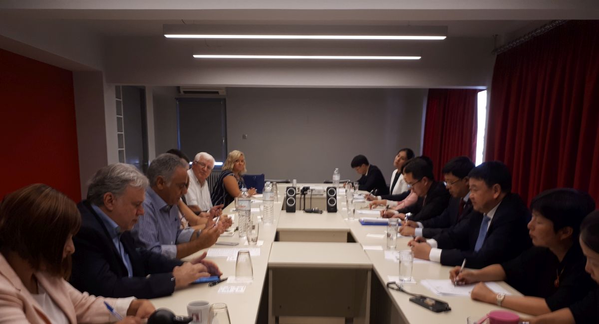 Συνάντηση του ΣΥΡΙΖΑ με αντιπροσωπεία του Κομμουνιστικού Κόμματος Κίνας