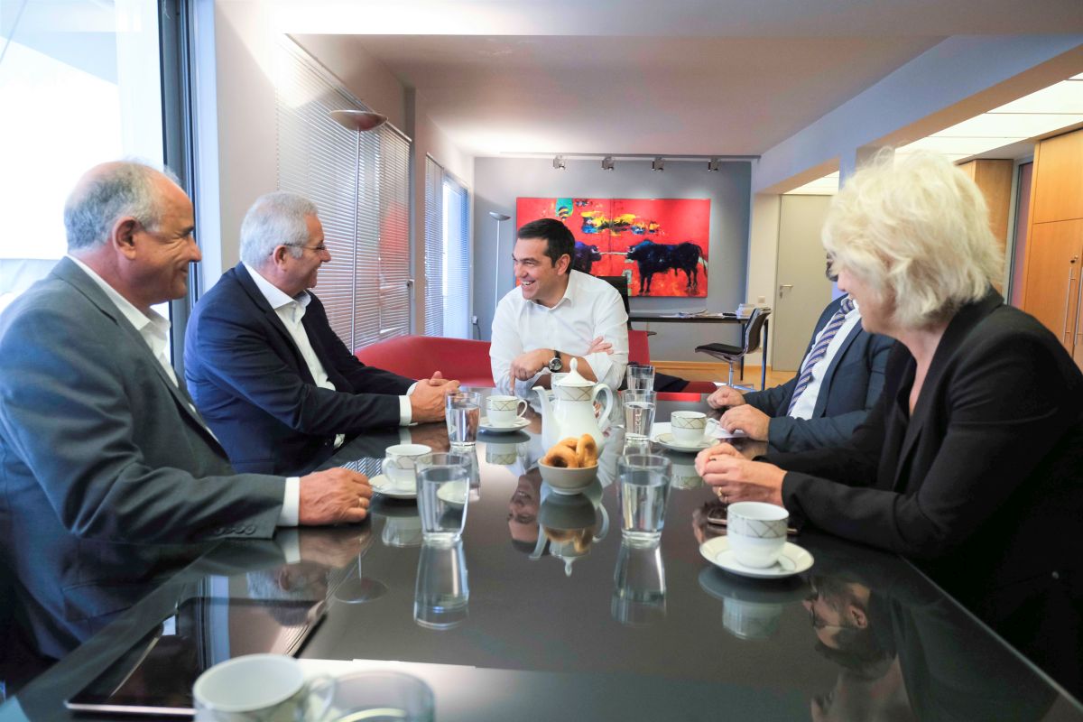 Συνάντηση του Αλέξη Τσίπρα με τον ΓΓ του ΑΚΕΛ, Άνδρο Κυπριανού