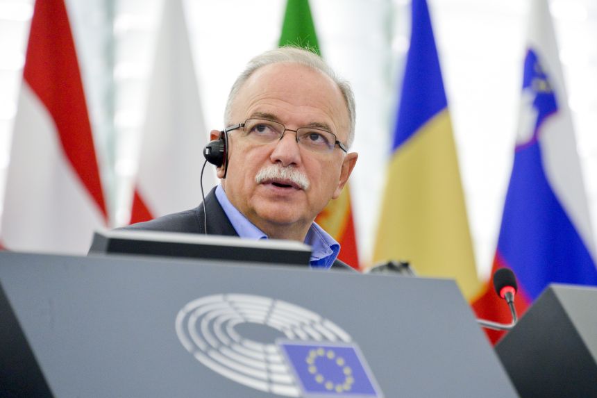Δημ. Παπαδημούλης: «Παρά τη σφοδρότητα της κρίσης η ηγεσία της ΕΕ καθυστερεί αναζητώντας συμβιβασμούς. Χρειαζόμαστε ευρωπαϊκή αλλά και παγκόσμια συνεργασία για την αντιμετώπιση της πανδημίας»
