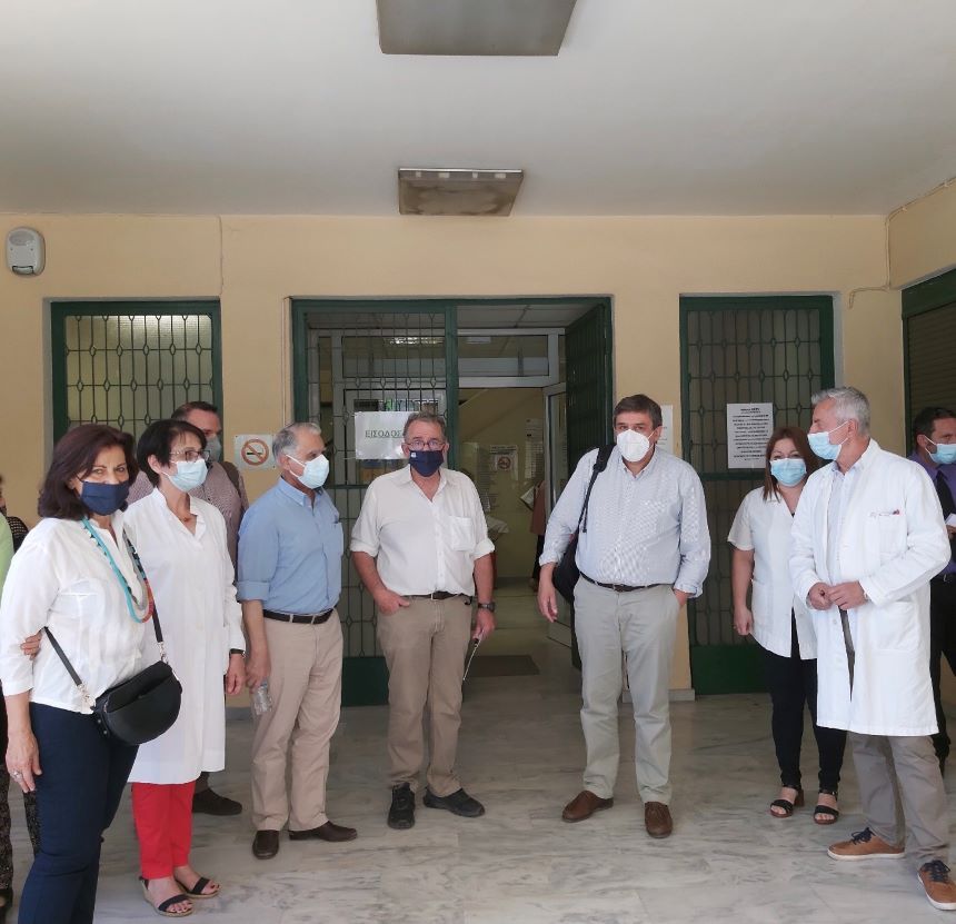 Επίσκεψη τεσσάρων βουλευτών του ΣΥΡΙΖΑ – Προοδευτική Συμμαχία, στο ΚΥ Καλλιθέας για το κλείσιμο του Οδοντοπροσθετικού Εργαστηρίου - Η Διευθύντρια αρνήθηκε να τους συναντήσει