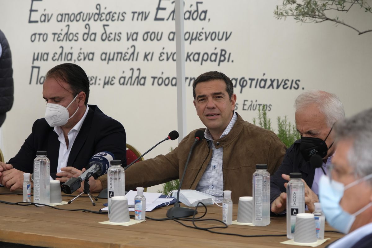 Αλ. Τσίπρας: Αδιανόητο ότι 3 μήνες δεν έχει έρθει ακόμα ο κ. Μητσοτάκης στη βόρεια Εύβοια - Να υπάρξει μέριμνα για εισόδημα έκτακτης ανάγκης για τους πληγέντες