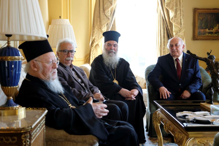 Ο Πρόεδρος του ΣΥΡΙΖΑ Προοδευτική Συμμαχία, Αλέξης Τσίπρας, είχε συνάντηση με τον Οικουμενικό Πατριάρχη κ.κ. Βαρθολομαίο