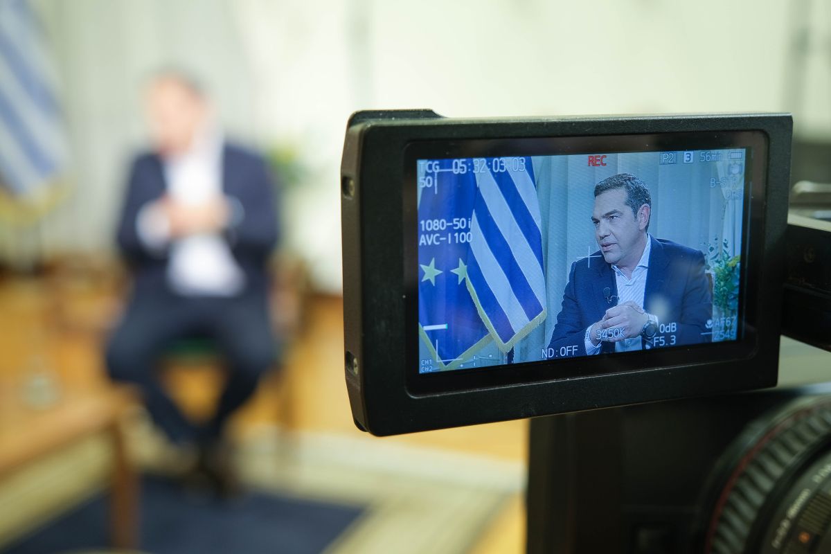 Συνέντευξη του Προέδρου του ΣΥΡΙΖΑ-Προοδευτική Συμμαχία Αλέξη Τσίπρα στον τηλεοπτικό σταθμό Flash Δυτικής Μακεδονίας