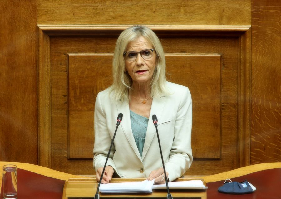 Γ. Πούλου: Ανίκανη η κυβέρνηση Μητσοτάκη να πείσει τους ανεμβολίαστους πολίτες, τους εκβιάζει τώρα με το χαράτσι των 100 ευρώ!