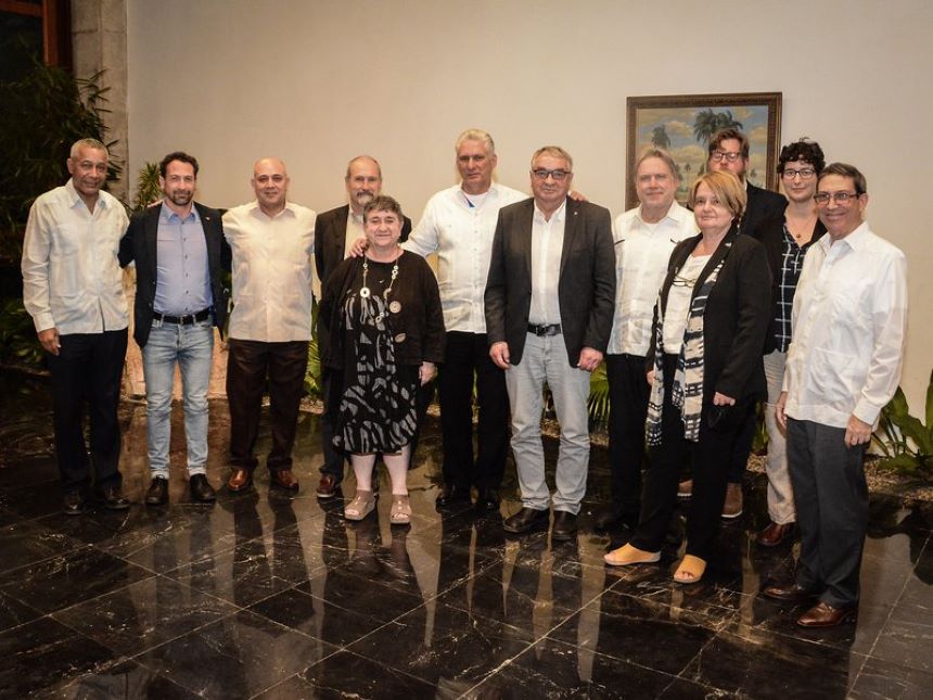 Επίσκεψη αντιπροσωπείας του ΚΕΑ, με τη συμμετοχή της Ν. Θεοδωρακοπούλου και του Γ. Κατρούγκαλου, στην Κούβα