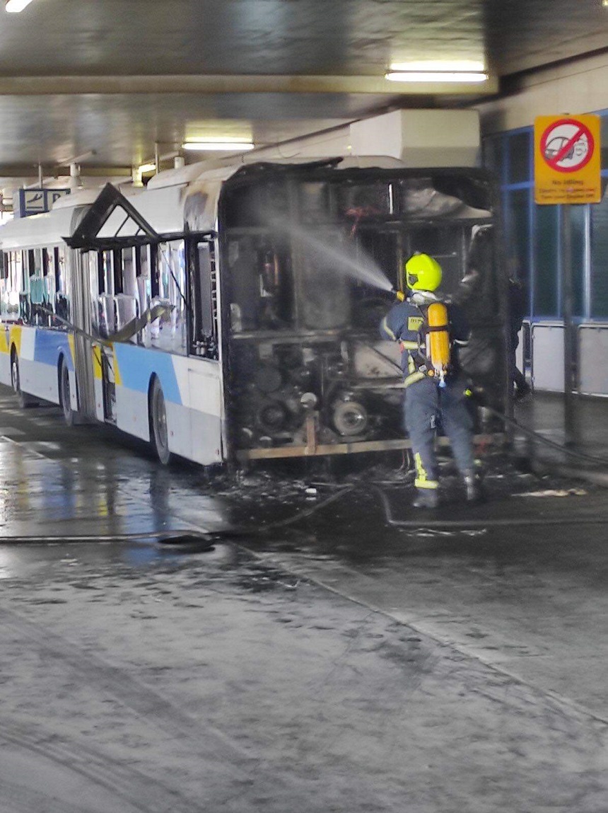 Ν. Παππάς: Το νέο περιστατικό φωτιάς σε λεωφορείο της Ο.ΣΥ. δείχνει την κατάρρευση των ΜΜΜ με ευθύνη Μητσοτάκη και Καραμανλή