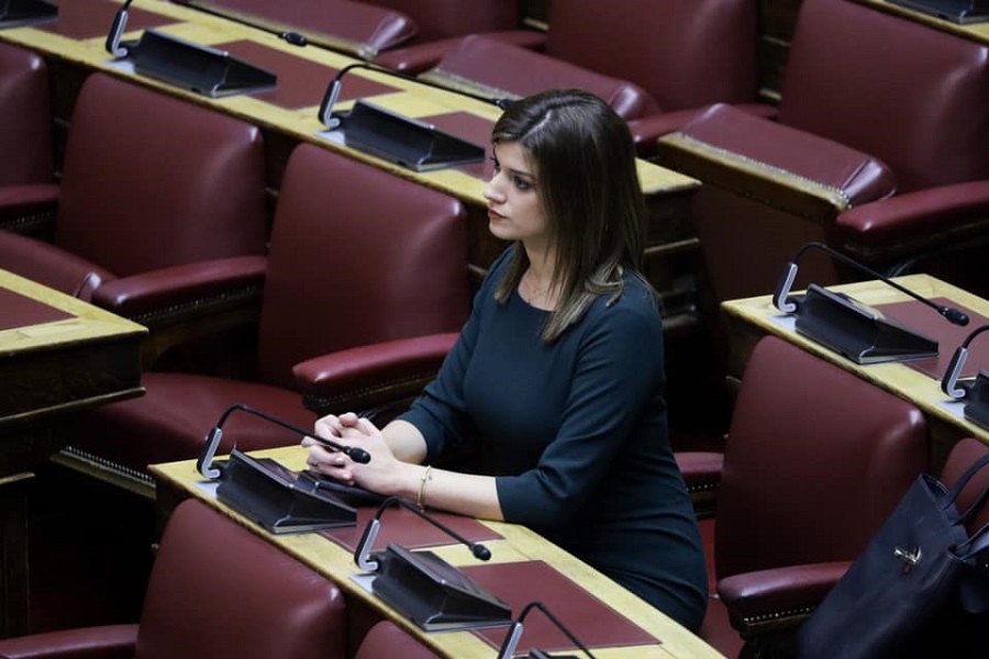 Κ. Νοτοπούλου: Η κυβέρνηση φέρνει προς ψήφιση νομοσχέδια αποκλείοντας τους εμπλεκόμενους φορείς από τη δημόσια διαβούλευση - βίντεο