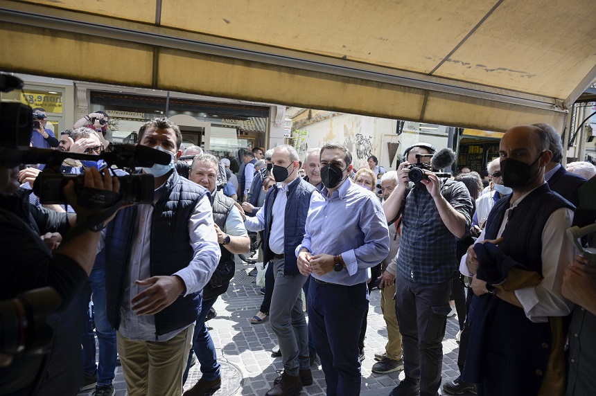 Περιοδεία του Προέδρου του ΣΥΡΙΖΑ - Προοδευτική Συμμαχία στην αγορά των Χανίων
