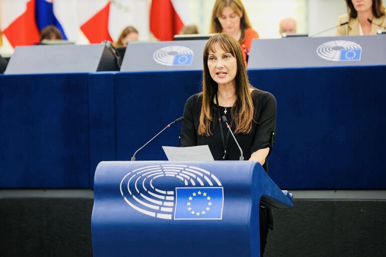 Ελ. Κουντουρά στην Ολομέλεια του ΕΚ: Ανάγκη για ευρωπαϊκό σχέδιο με 5 βασικές παρεμβάσεις αντιμετώπισης της ενεργειακής κρίσης