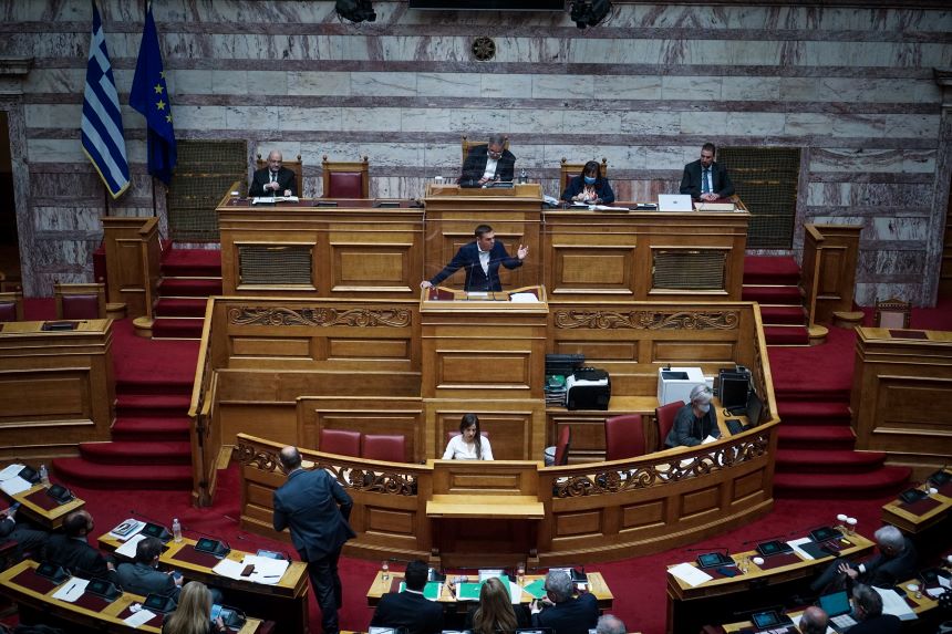 Ομιλίες βουλευτών ΣΥΡΙΖΑ - ΠΣ στην ολομέλεια της Βουλής για το πόρισμα της εξεταστικής επιτροπής για το σκάνδαλο των υποκλοπών