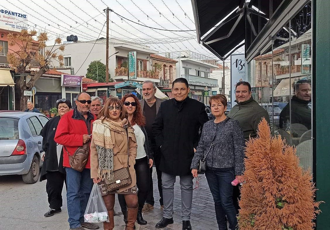 Περιοδεία Γιάννη Μπουρνού στην αγορά της Καλλονής: Το 2023 να φέρει θετικές αλλαγές στη ζωή των πολιτών