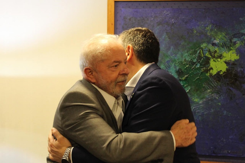Al. Tsipras: Full solidarity to President Lula and support for democracy which is threatened once again by the organized forces of the extreme right