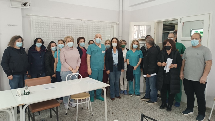 Κ. Βέττα: Η κυβέρνηση εξοφλεί γραμμάτια επαναφέροντας τους εργολάβους στα Νοσοκομεία - Συνάντηση με τον Σύλλογο Εργαζομένων Νοσοκομείου και Κέντρων Υγείας