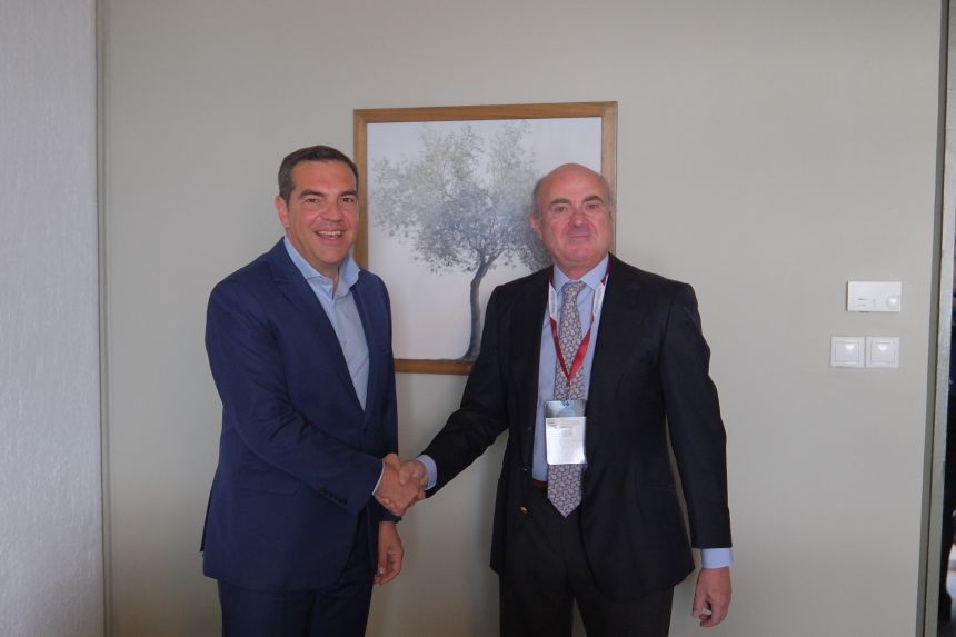Συνάντηση του προέδρου του ΣΥΡΙΖΑ Προοδευτική Συμμαχία, Αλέξη Τσίπρα με τον αντιπρόεδρο της ΕΚΤ, Λούις Ντε Γκίντος