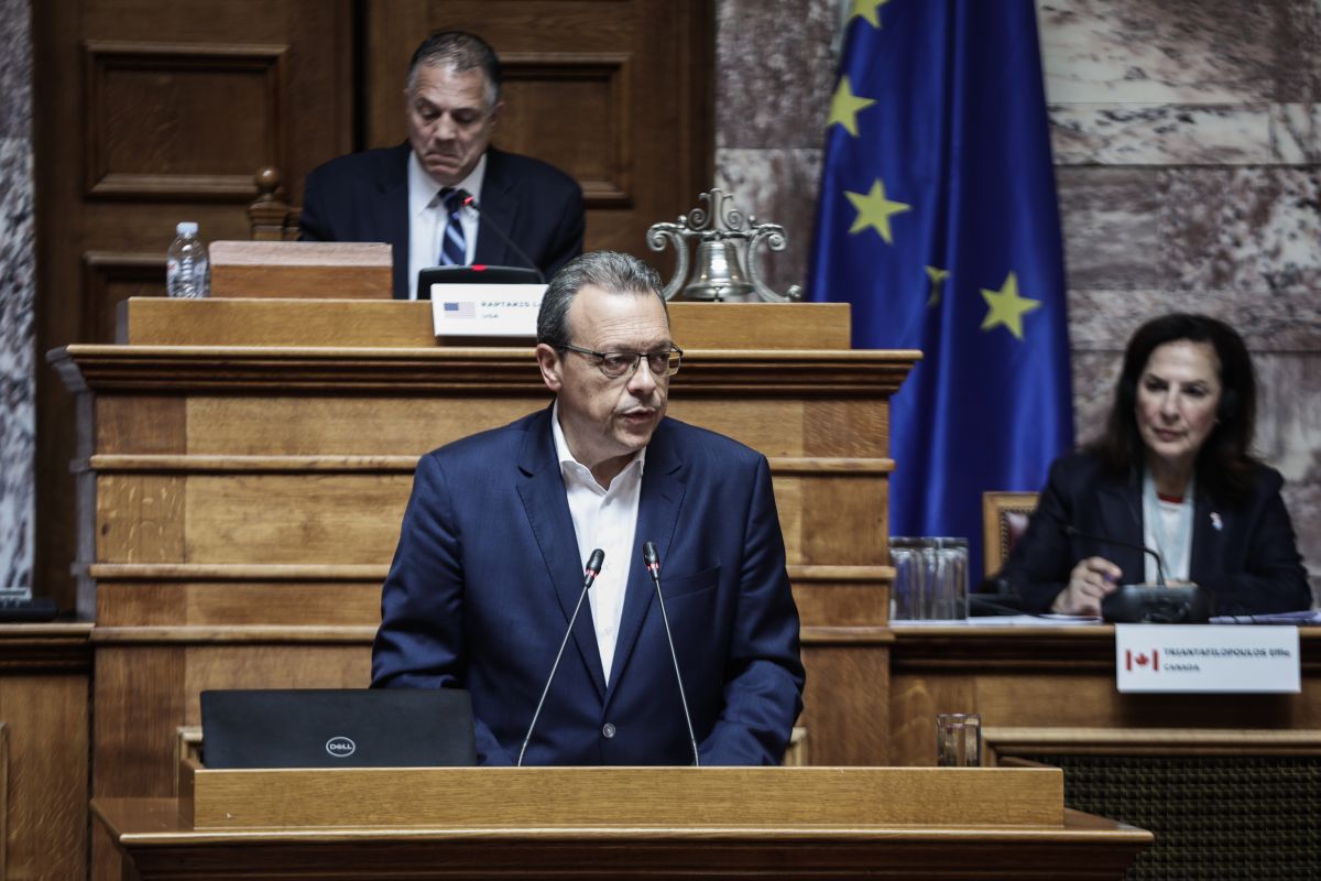 Σ. Φάμελλος: Οι απόδημοι Έλληνες και Ελληνίδες είναι εθνικό κεφάλαιο