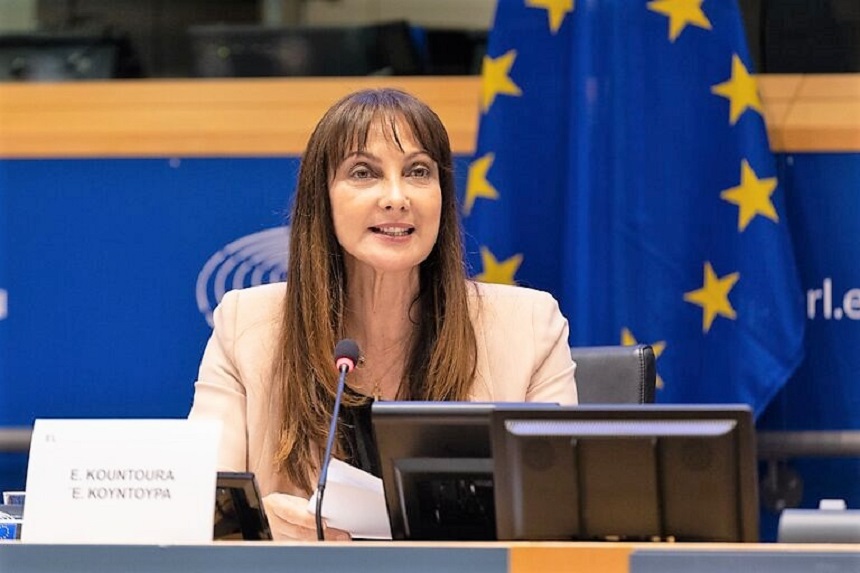 Έλενα Κουντουρά: Πολύ σημαντική για την Ελλάδα, την ελληνική περιφέρεια και τα νησιά η υιοθέτηση της Πράξης για τις υποδομές Gigabit από το Ευρωπαϊκό Κοινοβούλιο