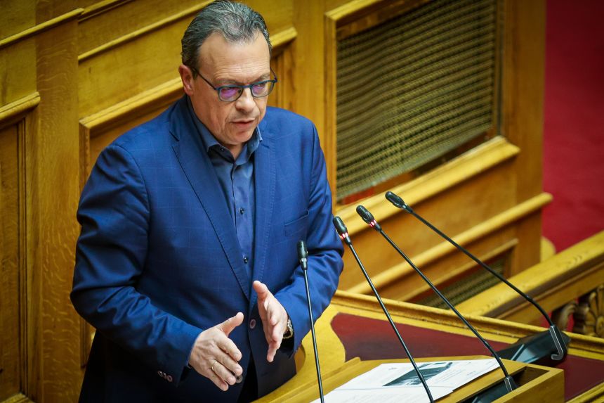 Σ. Φάμελλος: Ο κ. Μητσοτάκης ευθύνεται και βαρύνεται προσωπικά για τις μεγάλες παραβιάσεις του κράτους δικαίου στην Ελλάδα και πρέπει να έρθει στη Βουλή να απολογηθεί