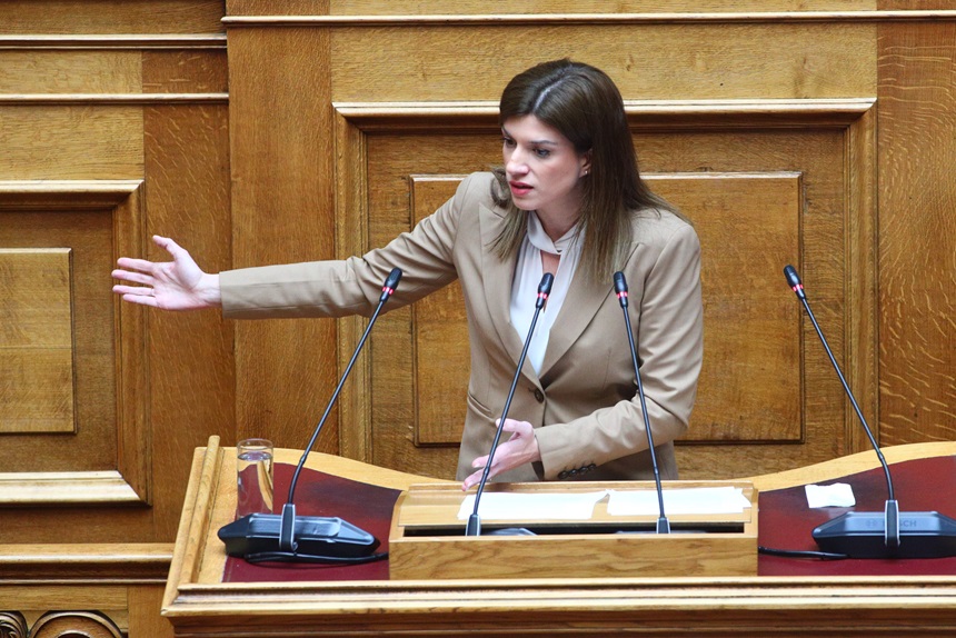 Κ. Νοτοπούλου στη Βουλή: Πώς μπορείτε να αποφασίζετε να μη διερευνηθούν οι ευθύνες των Υπουργών σας για το έγκλημα των Τεμπών; Πράξεις και παραλείψεις - Αυτές προσπαθείτε να κρύψετε