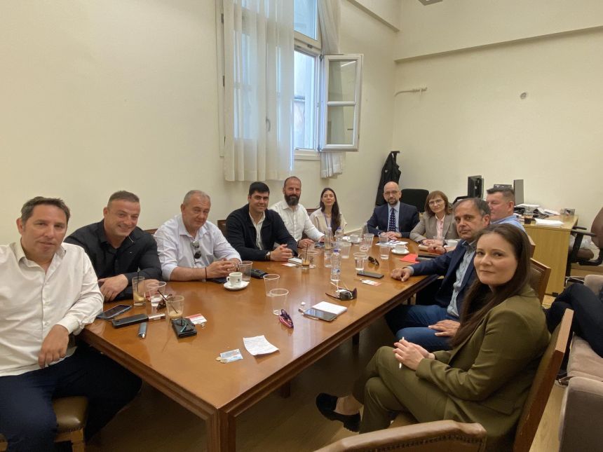 Συνάντηση στη Βουλή του Τομεάρχη Προστασίας του Πολίτη της Κ.Ο. του ΣΥΡΙΖΑ-Προοδευτική Συμμαχία, Κώστα Μπάρκα με την Πανελλήνια Ομοσπονδία Συνοριακών Φυλάκων