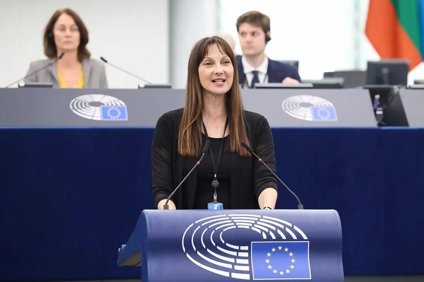 Έλενα Κουντουρά στην Ολομέλεια του Ευρωκοινοβουλίου: Να εφαρμοστεί άμεσα η νέα Οδηγία για την καταπολέμηση των εγκληματικών δικτύων εμπορίας ανθρώπων στην ΕΕ και την ενισχυμένη προστασία των θυμάτων