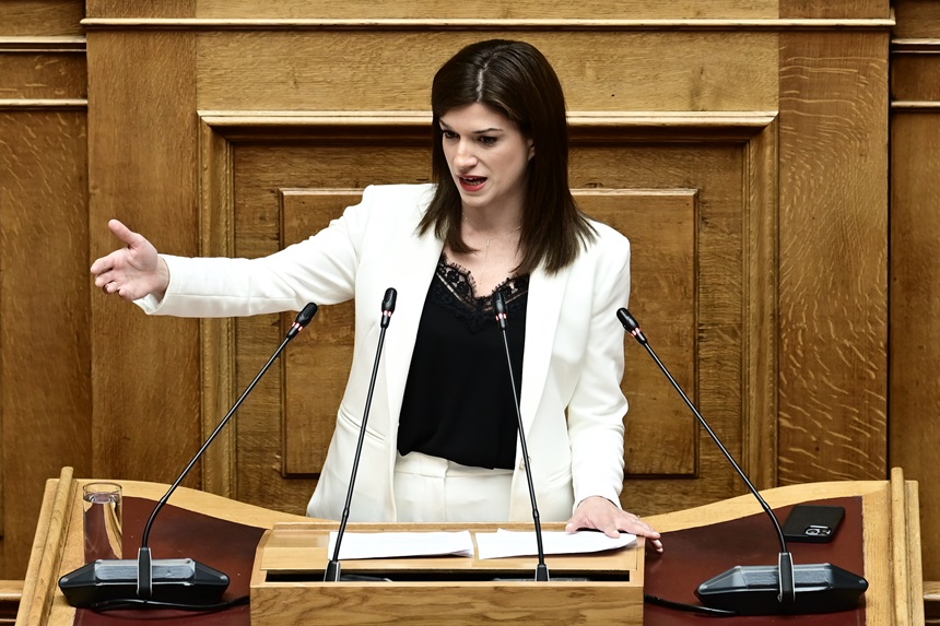Κ. Νοτοπούλου στη Βουλή: Καταψηφίζουμε το Ν/Σ και αντιστεκόμαστε με όλη μας τη δύναμη απέναντι στην ιδιωτικοποίηση του ΕΣΥ