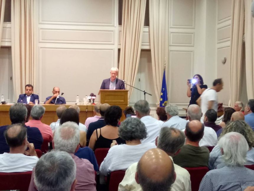 Από την εκδήλωση του ΣΥΡΙΖΑ Λέσβου με ομιλητές τον Πάνο Ρήγα και το Νεκτάριο Σαντορινιό
