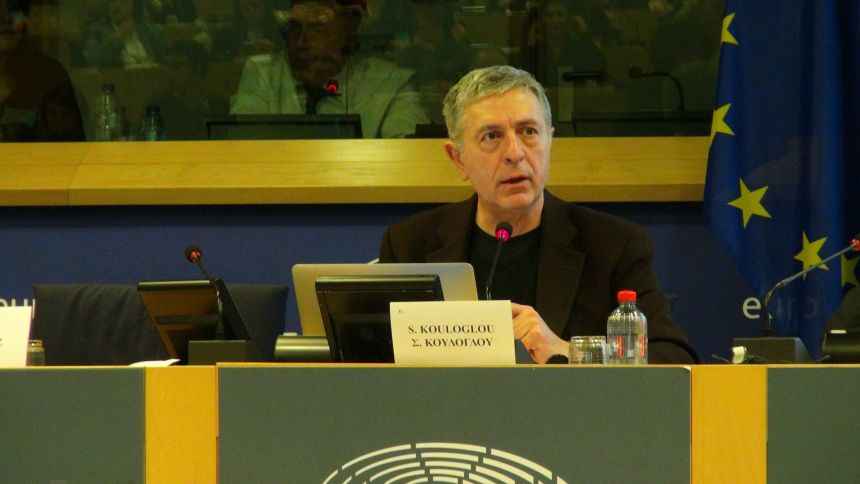 Ο Στέλιος Κούλογλου σχετικά με την καταδίκη της Ελλάδας για το μάθημα των Θρησκευτικών