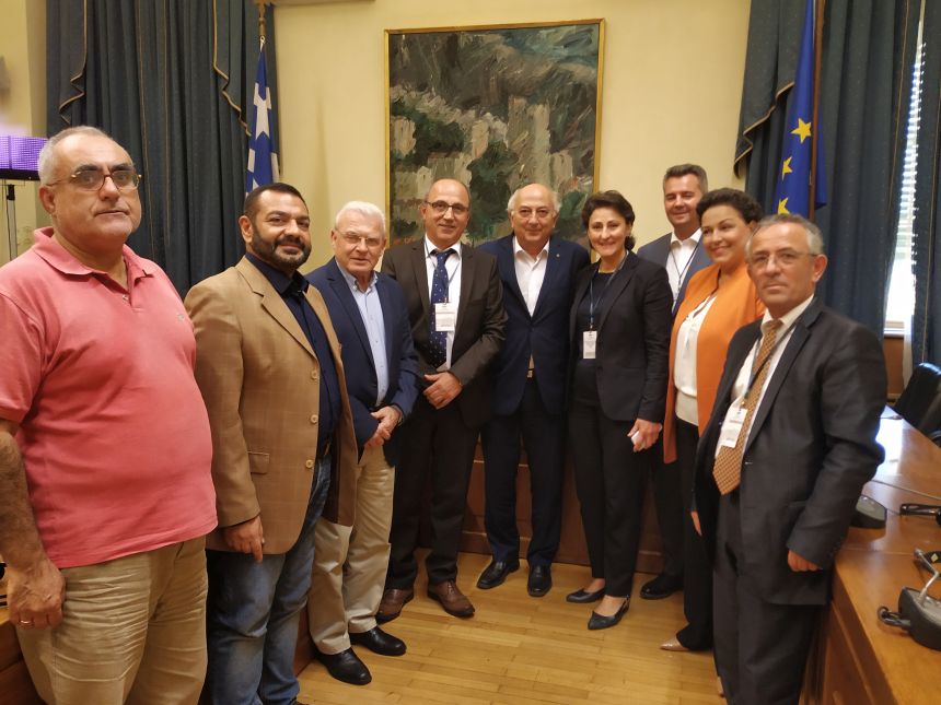 Γ. Αμανατίδης: Όταν οι αιρετοί της Διασποράς...προσγειώνονται στην ελληνική Βουλή - βίντεο