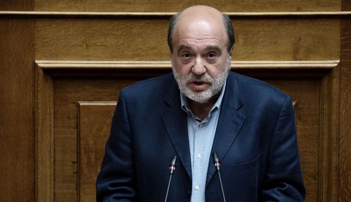 Τρ. Αλεξιάδης:  Δεν υπάρχει «εθνική επιτυχία» χωρίς την αποκάλυψη των όρων για τις επιχορηγήσεις και τον δανεισμό
