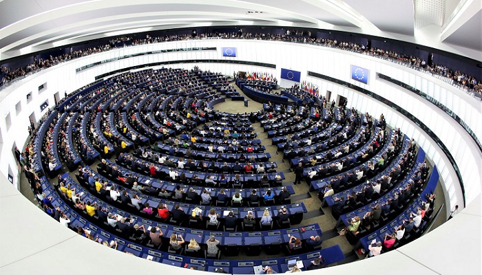 169 MEPs from 6 political groups of the European Parliament stand οn Greece’s side: “Decongestion of Greece with the relocation of the homeless people of Moria, now!”